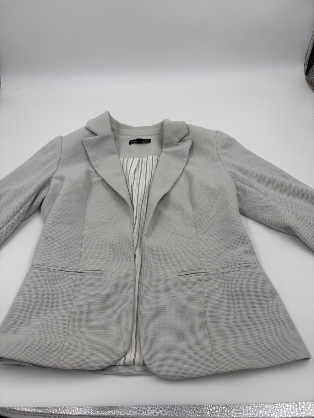 41 Hawthorn Light Gray Tailored Blazer